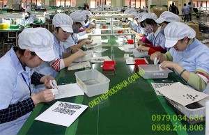 Báo giá bàn thao tác cho xưởng sản xuất công nghiệp